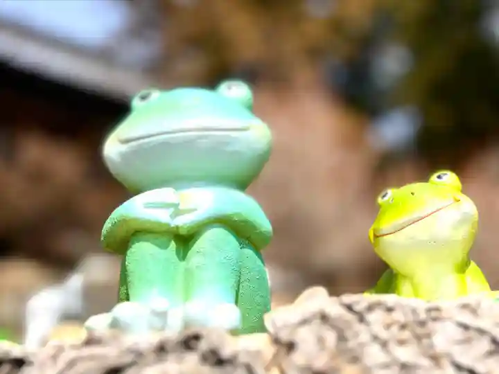 菱野健功神社の狛犬