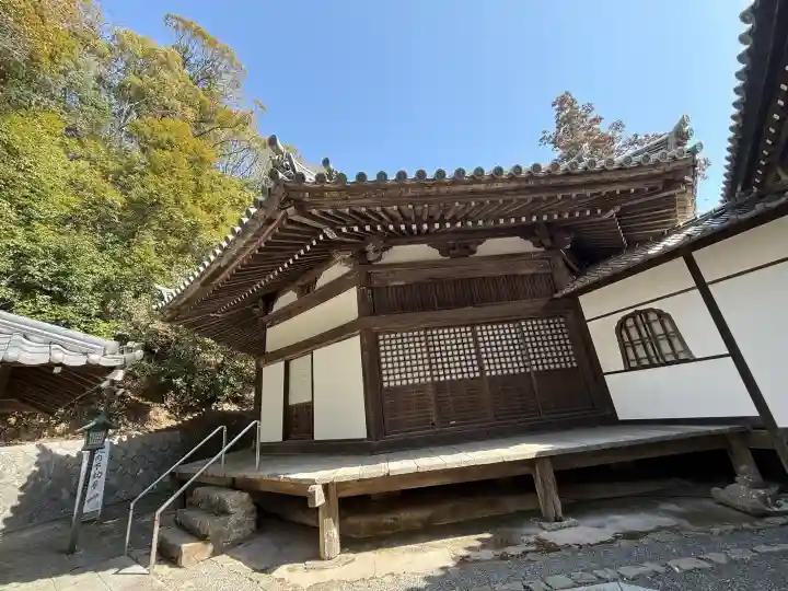 根来寺の{uncategorized: "未分類", other: "その他", undefined: "問題あり", building: "その他建物", grave: "お墓", sacred_gate: "鳥居", guardian: "狛犬", statue: "像", buddha: "仏像", history: "歴史", nature: "自然", garden: "庭園", animal: "動物", pagoda: "塔", temizu: "手水舎", mountain_gate: "山門・神門", sanctuary: "本殿・本堂", subordinate: "末社・摂社", art: "芸術", scenery: "景色", jizo: "地蔵", ema: "絵馬", goshuin: "御朱印", omikuji: "おみくじ", items: "授与品その他", amulet: "お守り", goshuincho: "御朱印帳", eats: "食事", festival: "お祭り", votive_dance: "神楽", shichigosan: "七五三参", wedding: "結婚式", experience: "体験その他", initially: "初詣", around: "周辺", anti_infection: "感染症対策"}