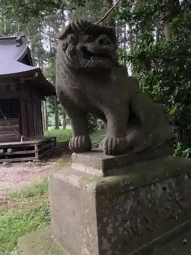 諏訪神社(荻ノ目)の狛犬