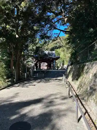 那古寺の庭園