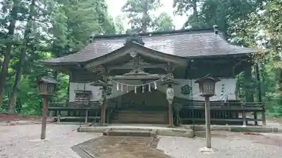 諏訪神社の本殿・本堂