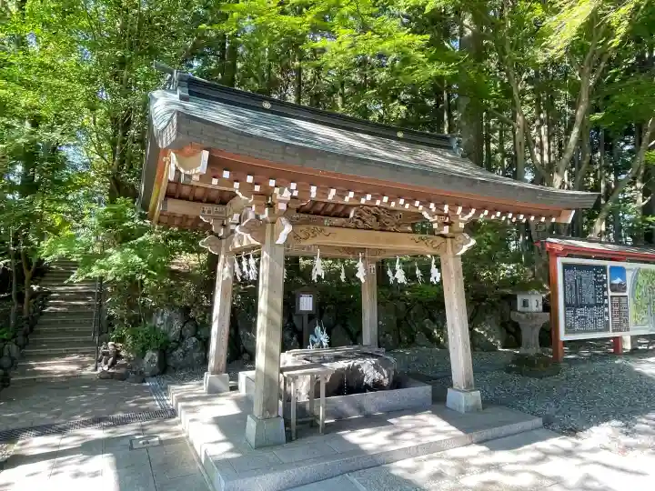 富士山東口本宮 冨士浅間神社の{uncategorized: "未分類", other: "その他", undefined: "問題あり", building: "その他建物", grave: "お墓", sacred_gate: "鳥居", guardian: "狛犬", statue: "像", buddha: "仏像", history: "歴史", nature: "自然", garden: "庭園", animal: "動物", pagoda: "塔", temizu: "手水舎", mountain_gate: "山門・神門", sanctuary: "本殿・本堂", subordinate: "末社・摂社", art: "芸術", scenery: "景色", jizo: "地蔵", ema: "絵馬", goshuin: "御朱印", omikuji: "おみくじ", items: "授与品その他", amulet: "お守り", goshuincho: "御朱印帳", eats: "食事", festival: "お祭り", votive_dance: "神楽", shichigosan: "七五三参", wedding: "結婚式", experience: "体験その他", initially: "初詣", around: "周辺", anti_infection: "感染症対策"}