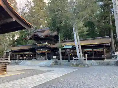 諏訪大社下社秋宮(長野県)