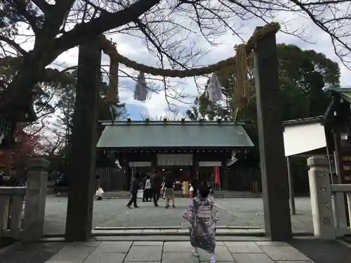 伊勢山皇大神宮の鳥居