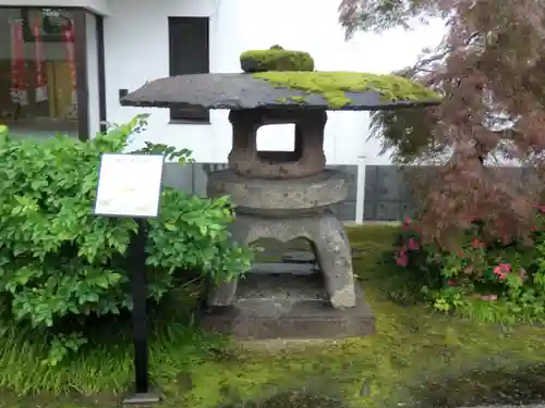 越中稲荷神社の建物その他