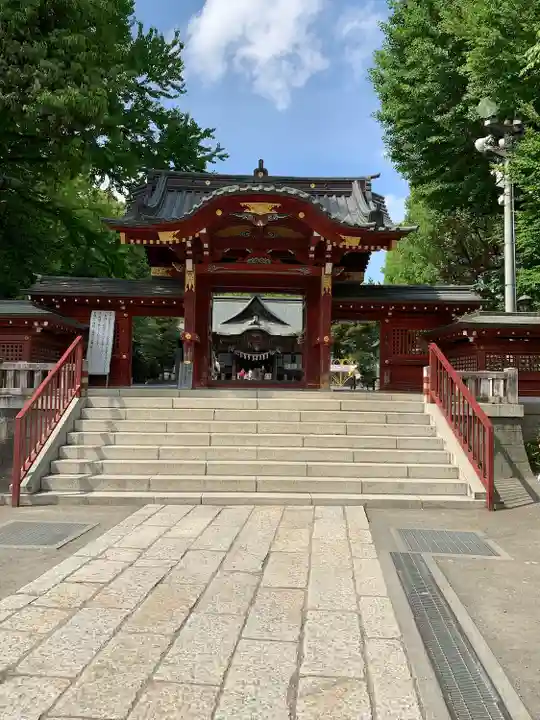 秩父神社の山門・神門