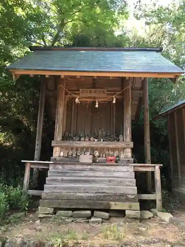 近津神社の末社