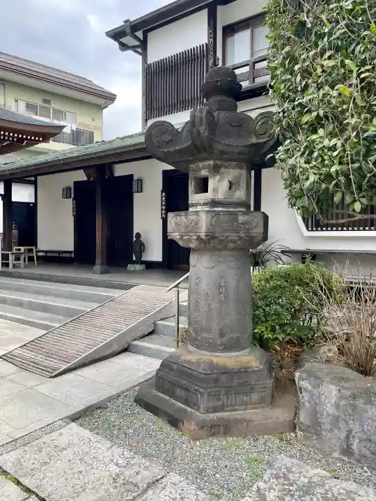 東覺寺の{uncategorized: "未分類", other: "その他", undefined: "問題あり", building: "その他建物", grave: "お墓", sacred_gate: "鳥居", guardian: "狛犬", statue: "像", buddha: "仏像", history: "歴史", nature: "自然", garden: "庭園", animal: "動物", pagoda: "塔", temizu: "手水舎", mountain_gate: "山門・神門", sanctuary: "本殿・本堂", subordinate: "末社・摂社", art: "芸術", scenery: "景色", jizo: "地蔵", ema: "絵馬", goshuin: "御朱印", omikuji: "おみくじ", items: "授与品その他", amulet: "お守り", goshuincho: "御朱印帳", eats: "食事", festival: "お祭り", votive_dance: "神楽", shichigosan: "七五三参", wedding: "結婚式", experience: "体験その他", initially: "初詣", around: "周辺", anti_infection: "感染症対策"}