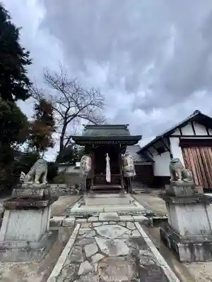 大将軍神社の{uncategorized: "未分類", other: "その他", undefined: "問題あり", building: "その他建物", grave: "お墓", sacred_gate: "鳥居", guardian: "狛犬", statue: "像", buddha: "仏像", history: "歴史", nature: "自然", garden: "庭園", animal: "動物", pagoda: "塔", temizu: "手水舎", mountain_gate: "山門・神門", sanctuary: "本殿・本堂", subordinate: "末社・摂社", art: "芸術", scenery: "景色", jizo: "地蔵", ema: "絵馬", goshuin: "御朱印", omikuji: "おみくじ", items: "授与品その他", amulet: "お守り", goshuincho: "御朱印帳", eats: "食事", festival: "お祭り", votive_dance: "神楽", shichigosan: "七五三参", wedding: "結婚式", experience: "体験その他", initially: "初詣", around: "周辺", anti_infection: "感染症対策"}