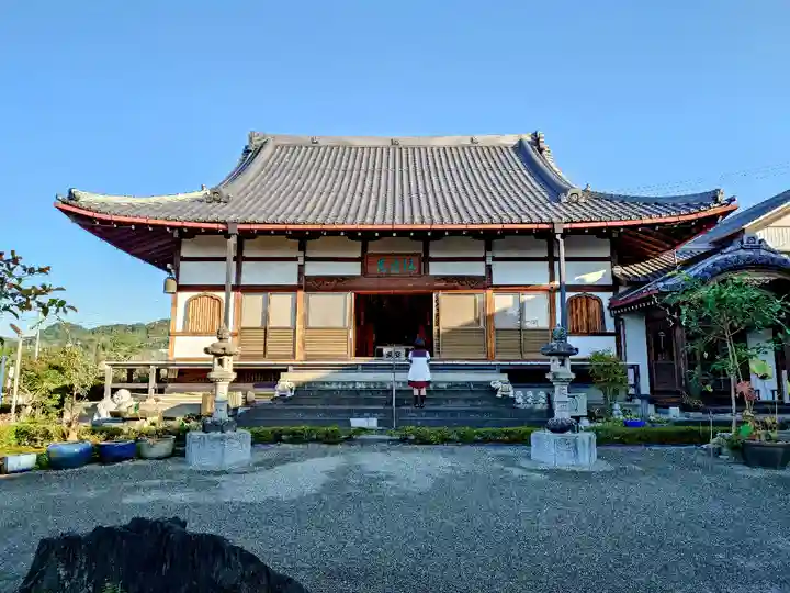 小山寺の本殿・本堂