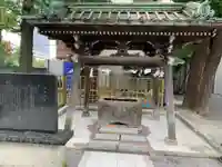 女躰大神の手水舎