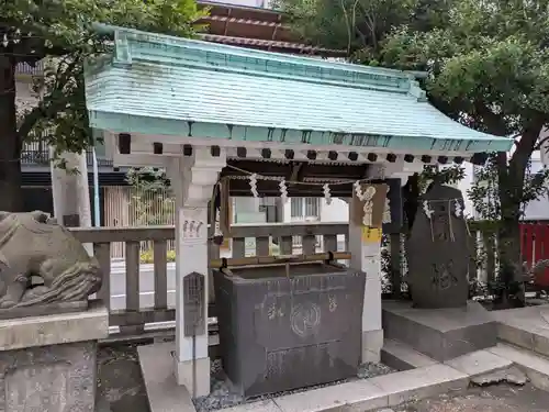椙森神社の手水舎
