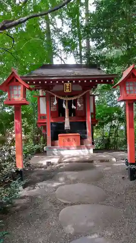 冠稲荷神社の末社