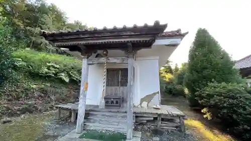 長徳寺の本殿