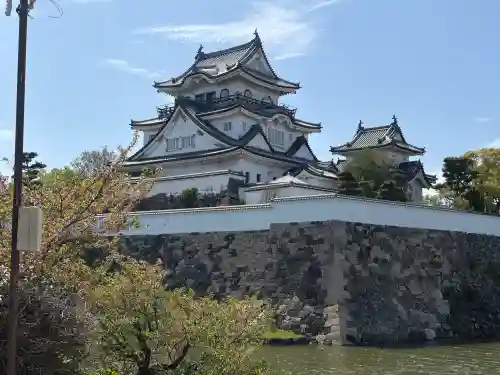 岸城神社の{uncategorized: "未分類", other: "その他", undefined: "問題あり", building: "その他建物", grave: "お墓", sacred_gate: "鳥居", guardian: "狛犬", statue: "像", buddha: "仏像", history: "歴史", nature: "自然", garden: "庭園", animal: "動物", pagoda: "塔", temizu: "手水舎", mountain_gate: "山門・神門", sanctuary: "本殿・本堂", subordinate: "末社・摂社", art: "芸術", scenery: "景色", jizo: "地蔵", ema: "絵馬", goshuin: "御朱印", omikuji: "おみくじ", items: "授与品その他", amulet: "お守り", goshuincho: "御朱印帳", eats: "食事", festival: "お祭り", votive_dance: "神楽", shichigosan: "七五三参", wedding: "結婚式", experience: "体験その他", initially: "初詣", around: "周辺", anti_infection: "感染症対策"}