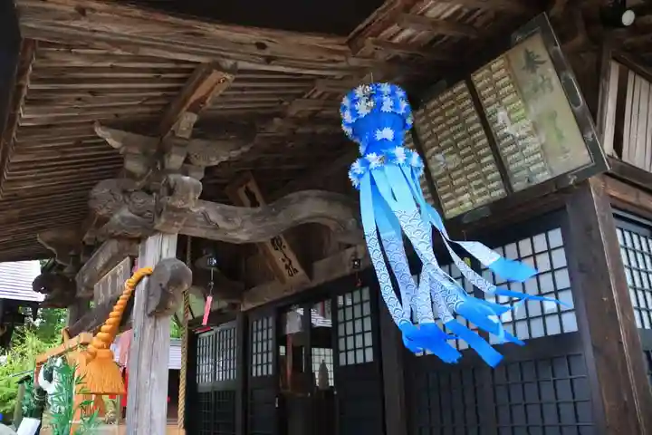 長屋神社の本殿・本堂