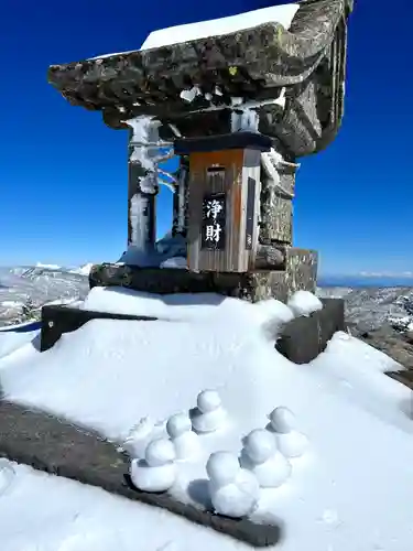 禰固岳神社の本殿・本堂