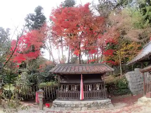 石座神社の本殿・本堂