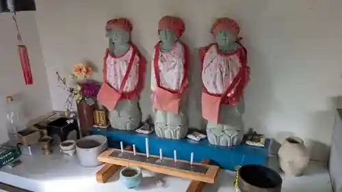 中札内地蔵尊の地蔵