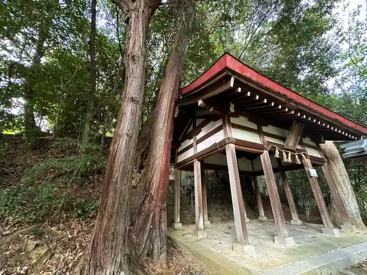 石寸山口神社(奈良県)