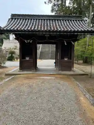 安仁神社の{uncategorized: "未分類", other: "その他", undefined: "問題あり", building: "その他建物", grave: "お墓", sacred_gate: "鳥居", guardian: "狛犬", statue: "像", buddha: "仏像", history: "歴史", nature: "自然", garden: "庭園", animal: "動物", pagoda: "塔", temizu: "手水舎", mountain_gate: "山門・神門", sanctuary: "本殿・本堂", subordinate: "末社・摂社", art: "芸術", scenery: "景色", jizo: "地蔵", ema: "絵馬", goshuin: "御朱印", omikuji: "おみくじ", items: "授与品その他", amulet: "お守り", goshuincho: "御朱印帳", eats: "食事", festival: "お祭り", votive_dance: "神楽", shichigosan: "七五三参", wedding: "結婚式", experience: "体験その他", initially: "初詣", around: "周辺", anti_infection: "感染症対策"}