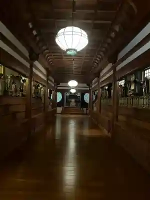 雲洞庵の{uncategorized: "未分類", other: "その他", undefined: "問題あり", building: "その他建物", grave: "お墓", sacred_gate: "鳥居", guardian: "狛犬", statue: "像", buddha: "仏像", history: "歴史", nature: "自然", garden: "庭園", animal: "動物", pagoda: "塔", temizu: "手水舎", mountain_gate: "山門・神門", sanctuary: "本殿・本堂", subordinate: "末社・摂社", art: "芸術", scenery: "景色", jizo: "地蔵", ema: "絵馬", goshuin: "御朱印", omikuji: "おみくじ", items: "授与品その他", amulet: "お守り", goshuincho: "御朱印帳", eats: "食事", festival: "お祭り", votive_dance: "神楽", shichigosan: "七五三参", wedding: "結婚式", experience: "体験その他", initially: "初詣", around: "周辺", anti_infection: "感染症対策"}