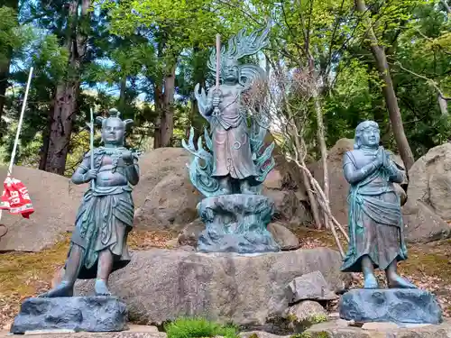 青龍寺(昭和大仏)(青森県)