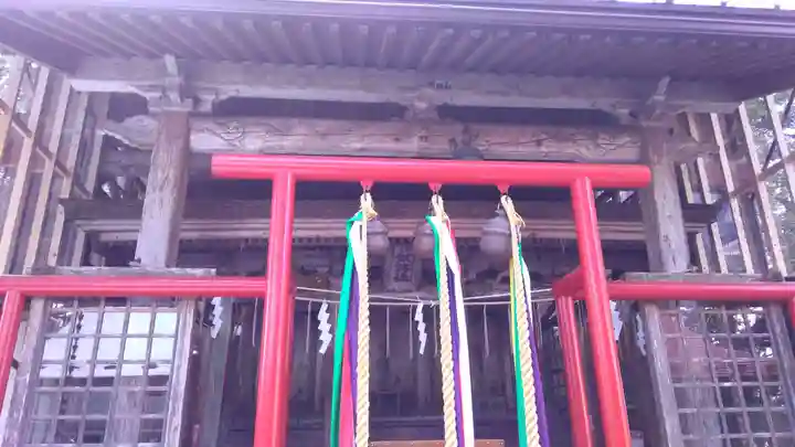 諏訪神社の本殿・本堂