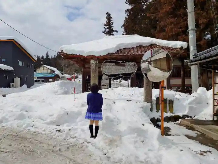 弘安寺の山門・神門