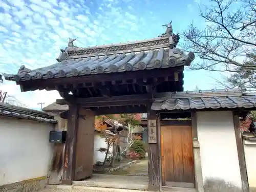 龍象院の山門・神門