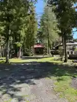 近津神社の{uncategorized: "未分類", other: "その他", undefined: "問題あり", building: "その他建物", grave: "お墓", sacred_gate: "鳥居", guardian: "狛犬", statue: "像", buddha: "仏像", history: "歴史", nature: "自然", garden: "庭園", animal: "動物", pagoda: "塔", temizu: "手水舎", mountain_gate: "山門・神門", sanctuary: "本殿・本堂", subordinate: "末社・摂社", art: "芸術", scenery: "景色", jizo: "地蔵", ema: "絵馬", goshuin: "御朱印", omikuji: "おみくじ", items: "授与品その他", amulet: "お守り", goshuincho: "御朱印帳", eats: "食事", festival: "お祭り", votive_dance: "神楽", shichigosan: "七五三参", wedding: "結婚式", experience: "体験その他", initially: "初詣", around: "周辺", anti_infection: "感染症対策"}