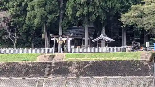 八幡神社の鳥居