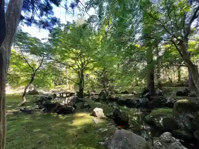 北畠神社の{uncategorized: "未分類", other: "その他", undefined: "問題あり", building: "その他建物", grave: "お墓", sacred_gate: "鳥居", guardian: "狛犬", statue: "像", buddha: "仏像", history: "歴史", nature: "自然", garden: "庭園", animal: "動物", pagoda: "塔", temizu: "手水舎", mountain_gate: "山門・神門", sanctuary: "本殿・本堂", subordinate: "末社・摂社", art: "芸術", scenery: "景色", jizo: "地蔵", ema: "絵馬", goshuin: "御朱印", omikuji: "おみくじ", items: "授与品その他", amulet: "お守り", goshuincho: "御朱印帳", eats: "食事", festival: "お祭り", votive_dance: "神楽", shichigosan: "七五三参", wedding: "結婚式", experience: "体験その他", initially: "初詣", around: "周辺", anti_infection: "感染症対策"}