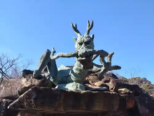 江島神社の像