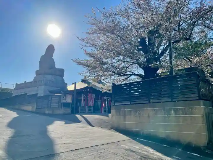 福徳院不動尊の{uncategorized: "未分類", other: "その他", undefined: "問題あり", building: "その他建物", grave: "お墓", sacred_gate: "鳥居", guardian: "狛犬", statue: "像", buddha: "仏像", history: "歴史", nature: "自然", garden: "庭園", animal: "動物", pagoda: "塔", temizu: "手水舎", mountain_gate: "山門・神門", sanctuary: "本殿・本堂", subordinate: "末社・摂社", art: "芸術", scenery: "景色", jizo: "地蔵", ema: "絵馬", goshuin: "御朱印", omikuji: "おみくじ", items: "授与品その他", amulet: "お守り", goshuincho: "御朱印帳", eats: "食事", festival: "お祭り", votive_dance: "神楽", shichigosan: "七五三参", wedding: "結婚式", experience: "体験その他", initially: "初詣", around: "周辺", anti_infection: "感染症対策"}