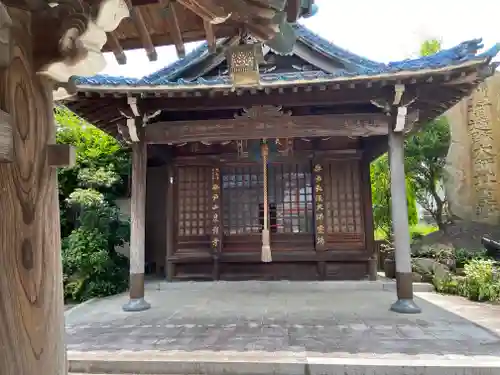 泉龍寺の本殿・本堂