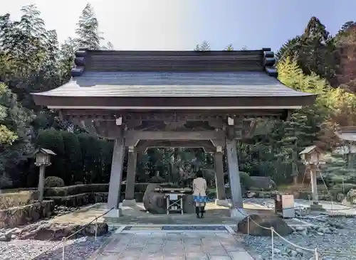 関西出雲久多見神社の手水