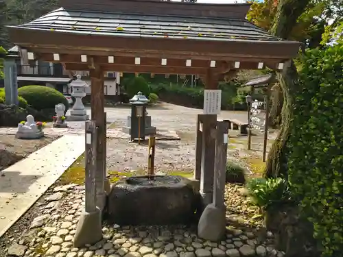 宝積寺の手水