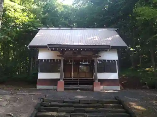 温根湯神社の本殿