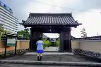 海音寺の山門・神門