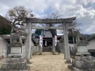 荒魂神社の鳥居