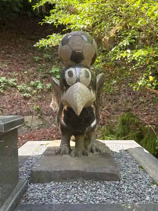 八咫烏神社(奈良県)