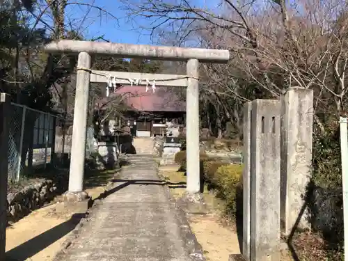 白髪神社の鳥居