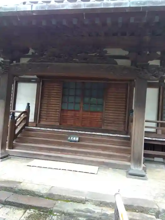 長遠寺の本殿