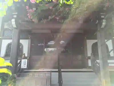 妙隆寺の本殿・本堂