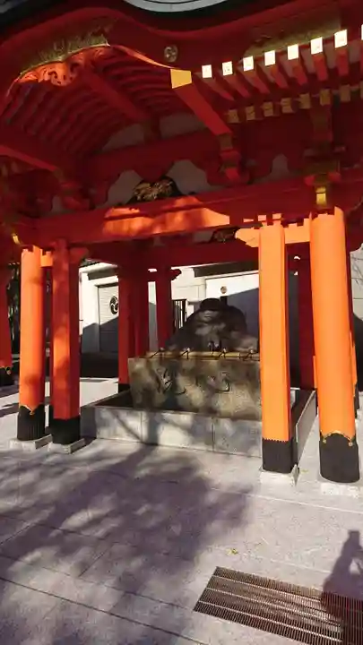 穴八幡宮の手水舎