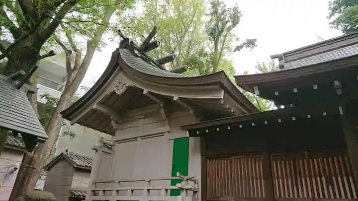 神明氷川神社の本殿・本堂