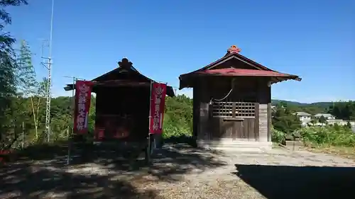 白山神社の本殿