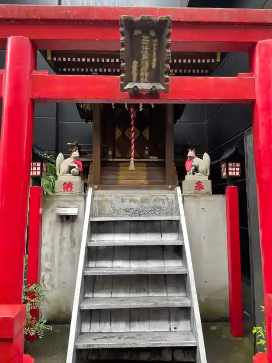 正一位伏見稲荷神社の本殿・本堂