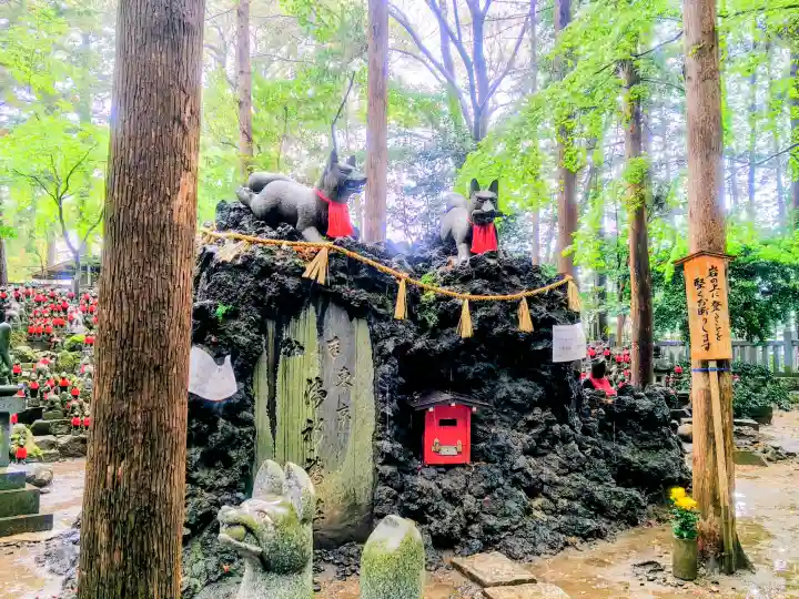 豊川閣 妙厳寺の{uncategorized: "未分類", other: "その他", undefined: "問題あり", building: "その他建物", grave: "お墓", sacred_gate: "鳥居", guardian: "狛犬", statue: "像", buddha: "仏像", history: "歴史", nature: "自然", garden: "庭園", animal: "動物", pagoda: "塔", temizu: "手水舎", mountain_gate: "山門・神門", sanctuary: "本殿・本堂", subordinate: "末社・摂社", art: "芸術", scenery: "景色", jizo: "地蔵", ema: "絵馬", goshuin: "御朱印", omikuji: "おみくじ", items: "授与品その他", amulet: "お守り", goshuincho: "御朱印帳", eats: "食事", festival: "お祭り", votive_dance: "神楽", shichigosan: "七五三参", wedding: "結婚式", experience: "体験その他", initially: "初詣", around: "周辺", anti_infection: "感染症対策"}